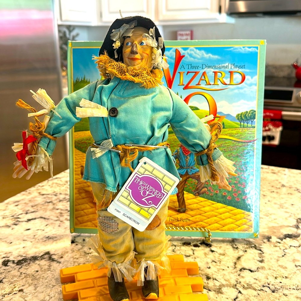 1987 Wizard of Oz Scarecrow Doll 12" w Stand by Hamilton Gifts P3801